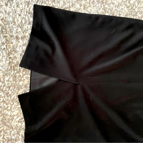 🌸Scorpio high waisted lined skirt - Picture 2 of 3